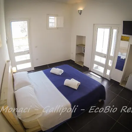 Li Monaci - - Ecobio Relais Guest house